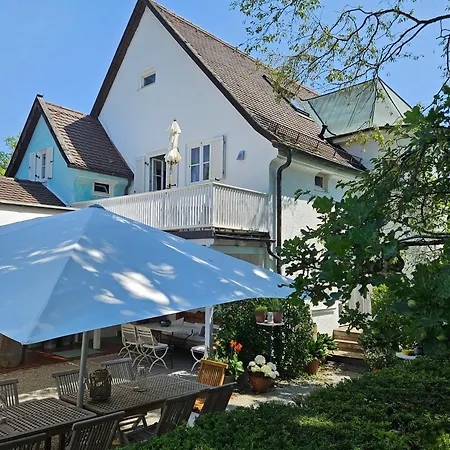 Am Eichholz Galerie & Art-hotel 3*