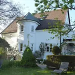 Hotel Am Eichholz Galerie & Art-hotel Murnau am Staffelsee