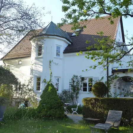Hotel Am Eichholz Galerie & Art-hotel Murnau am Staffelsee