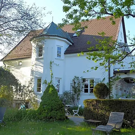 Am Eichholz Galerie & Art-hotel Murnau am Staffelsee
